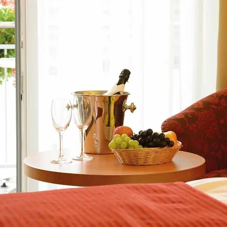 Flair Stadt فندق 3*