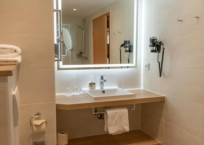 Hotel Flair Stadt 3*