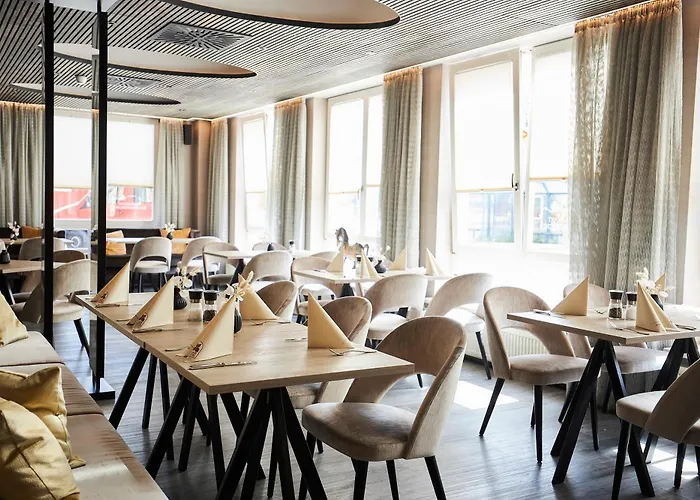 Hotel Flair Stadt 3*