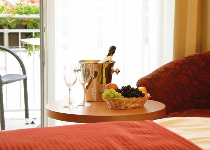 Flair Stadt Hotel 3*